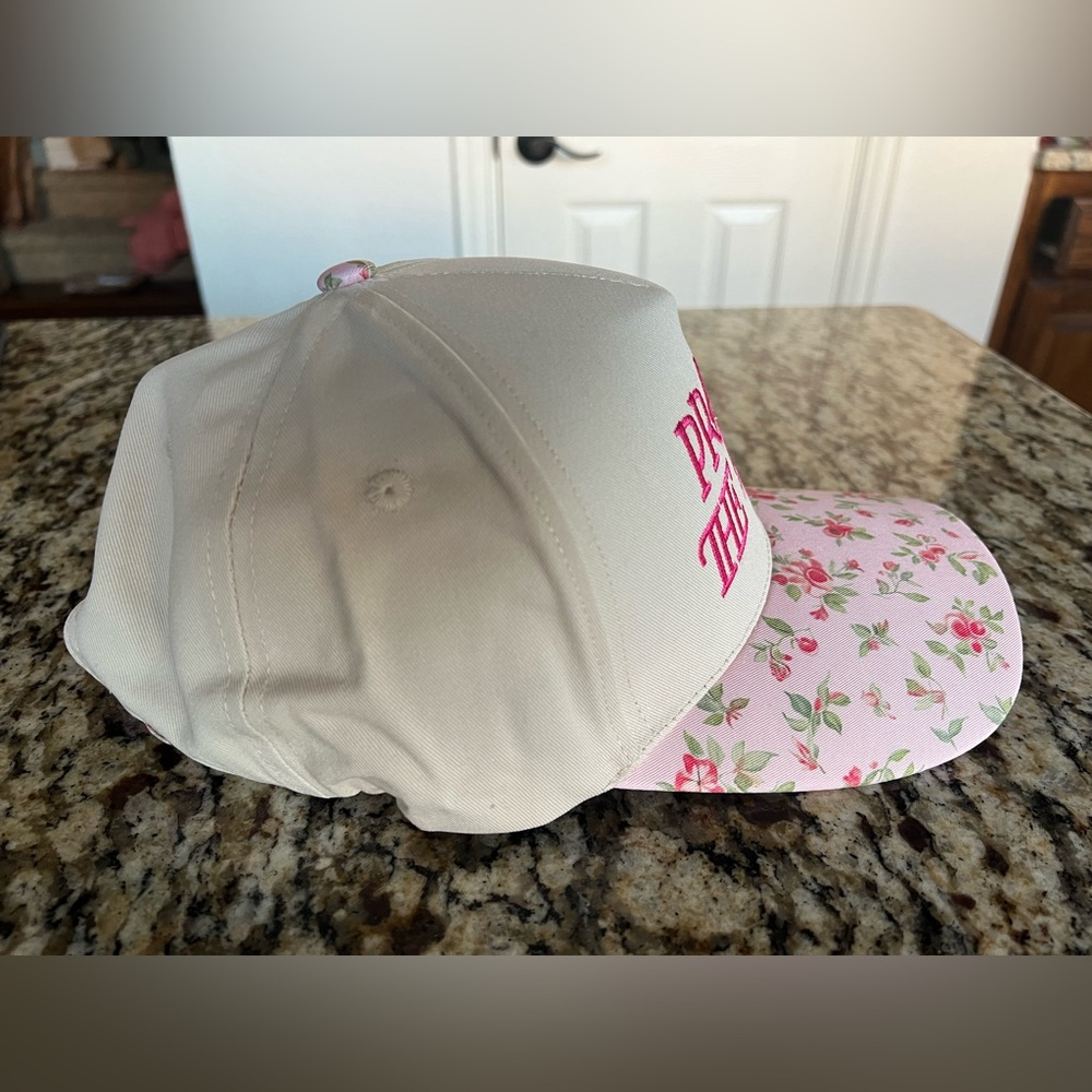 Praise The Lord Floral Pink & White Trucker Hat - Picture 4 of 7